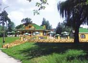  афе з л≥тн≥м майданчиком. —уми. ≈ск≥зний проект. 2005 р.